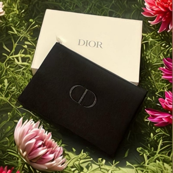 Share Show listing!!! Like to be notified when I go live! ❤️ - Picture 1 of 4